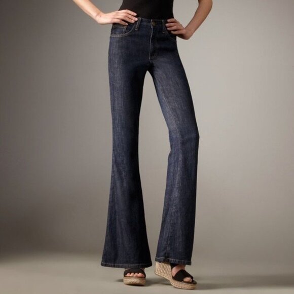 Current Elliott Jeans Flair Size 26 or Dark Wash